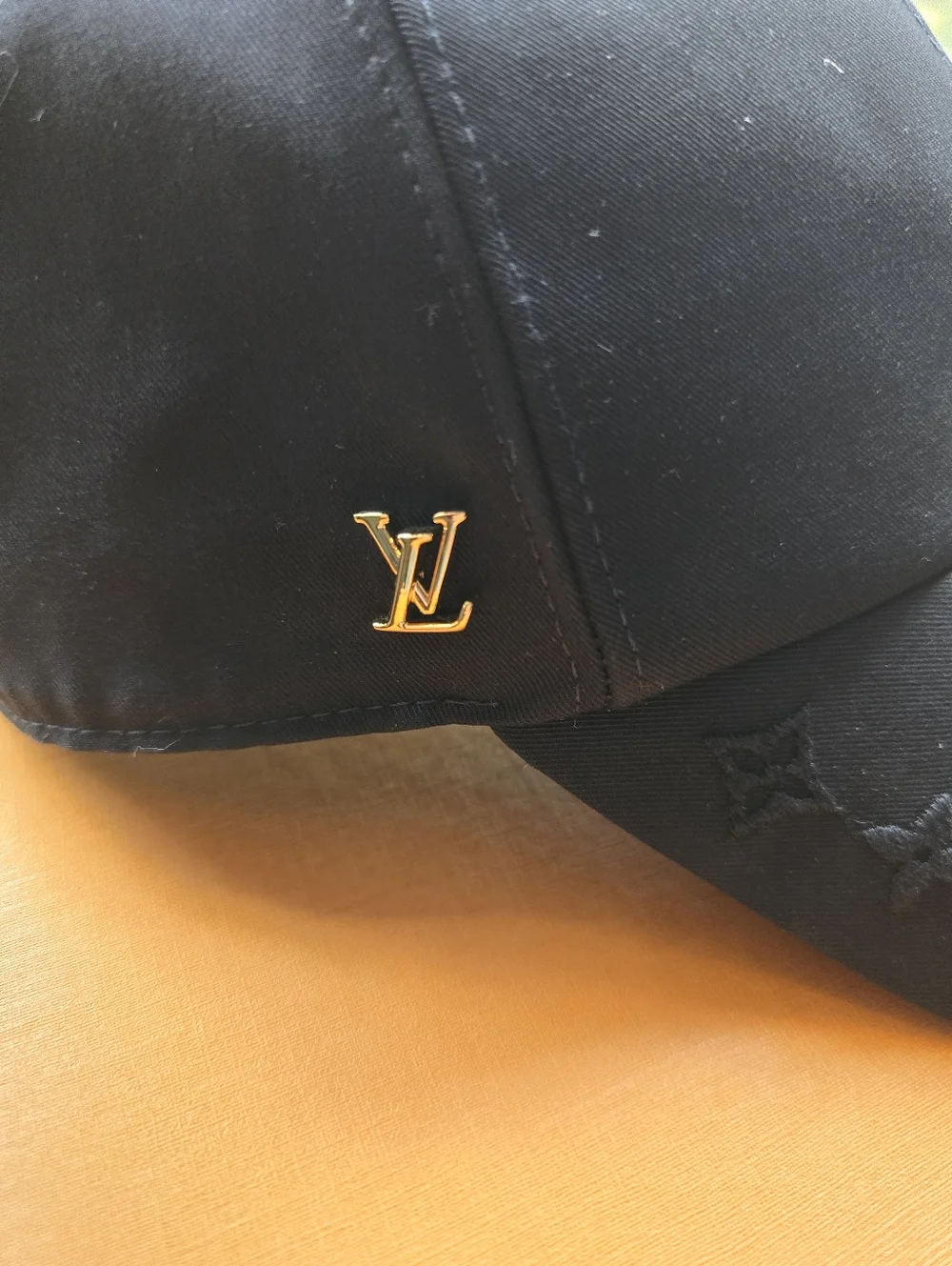 LIKE NEW Louis Vuitton Logo Embroidered Cotton Cap Black M7293L - Picture 3 of 10